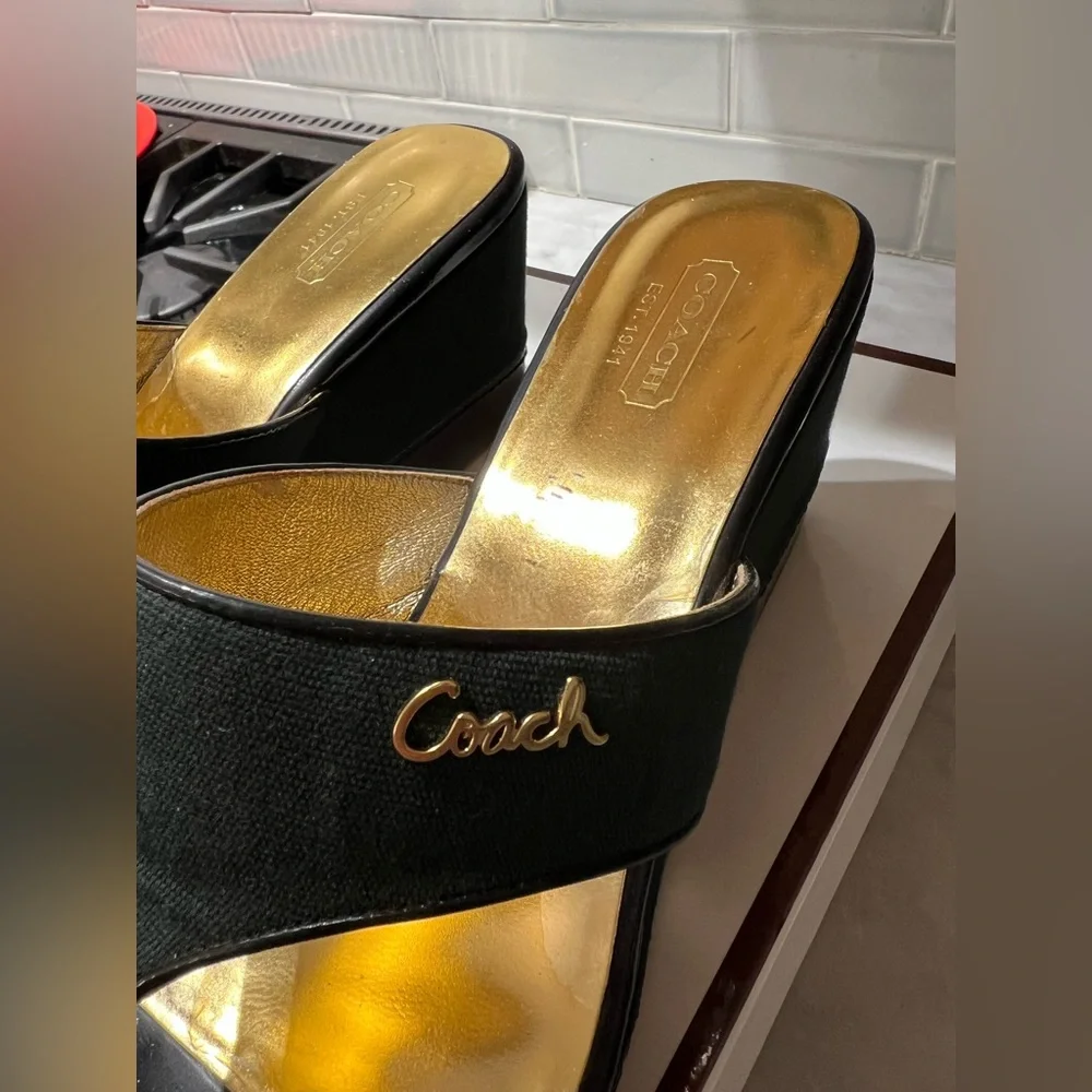 Vintage Coach Felecia Platform Wedge Thong Sandals Shoes Canvas Patent 8.5M - Picture 3 of 7